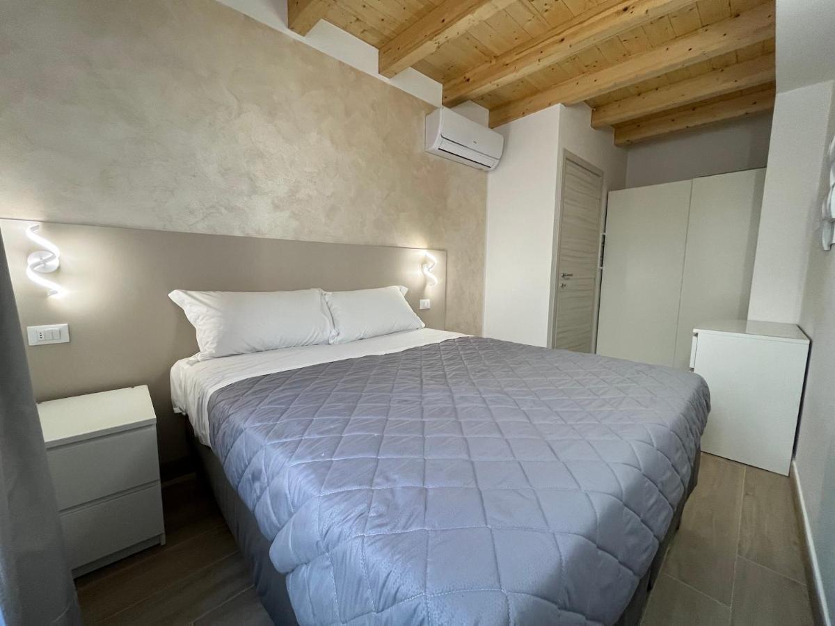 Anfite Apartments Santa Maria Desenzano del Garda Buitenkant foto
