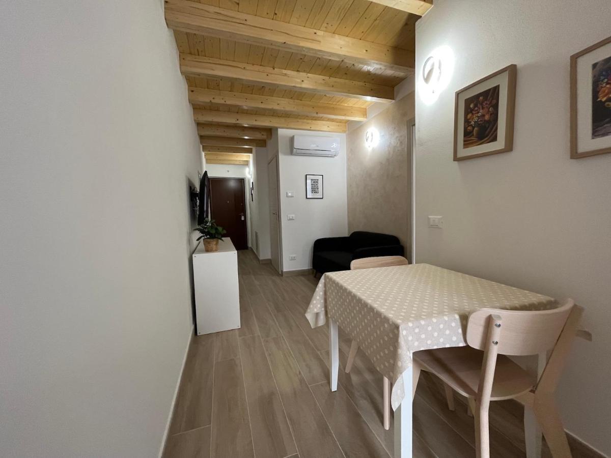 Anfite Apartments Santa Maria Desenzano del Garda Buitenkant foto