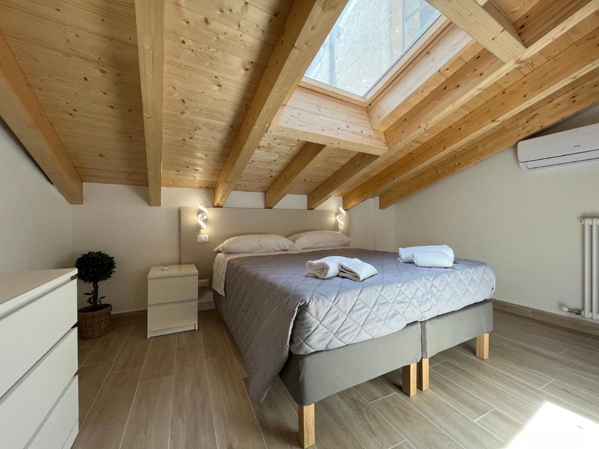 Anfite Apartments Santa Maria Desenzano del Garda Buitenkant foto