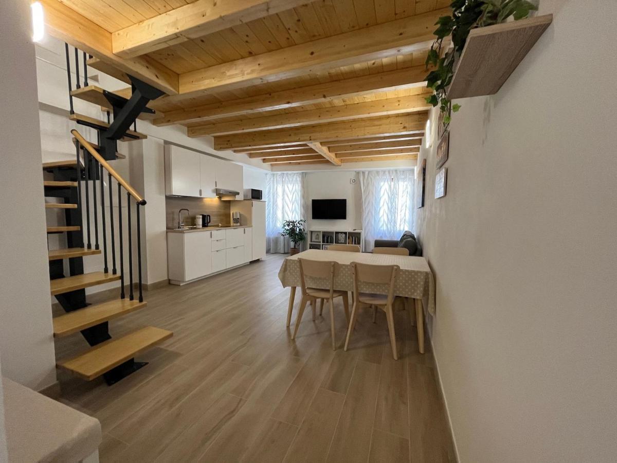 Anfite Apartments Santa Maria Desenzano del Garda Buitenkant foto