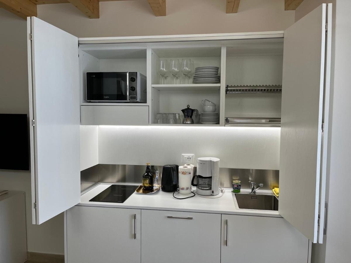 Anfite Apartments Santa Maria Desenzano del Garda Buitenkant foto
