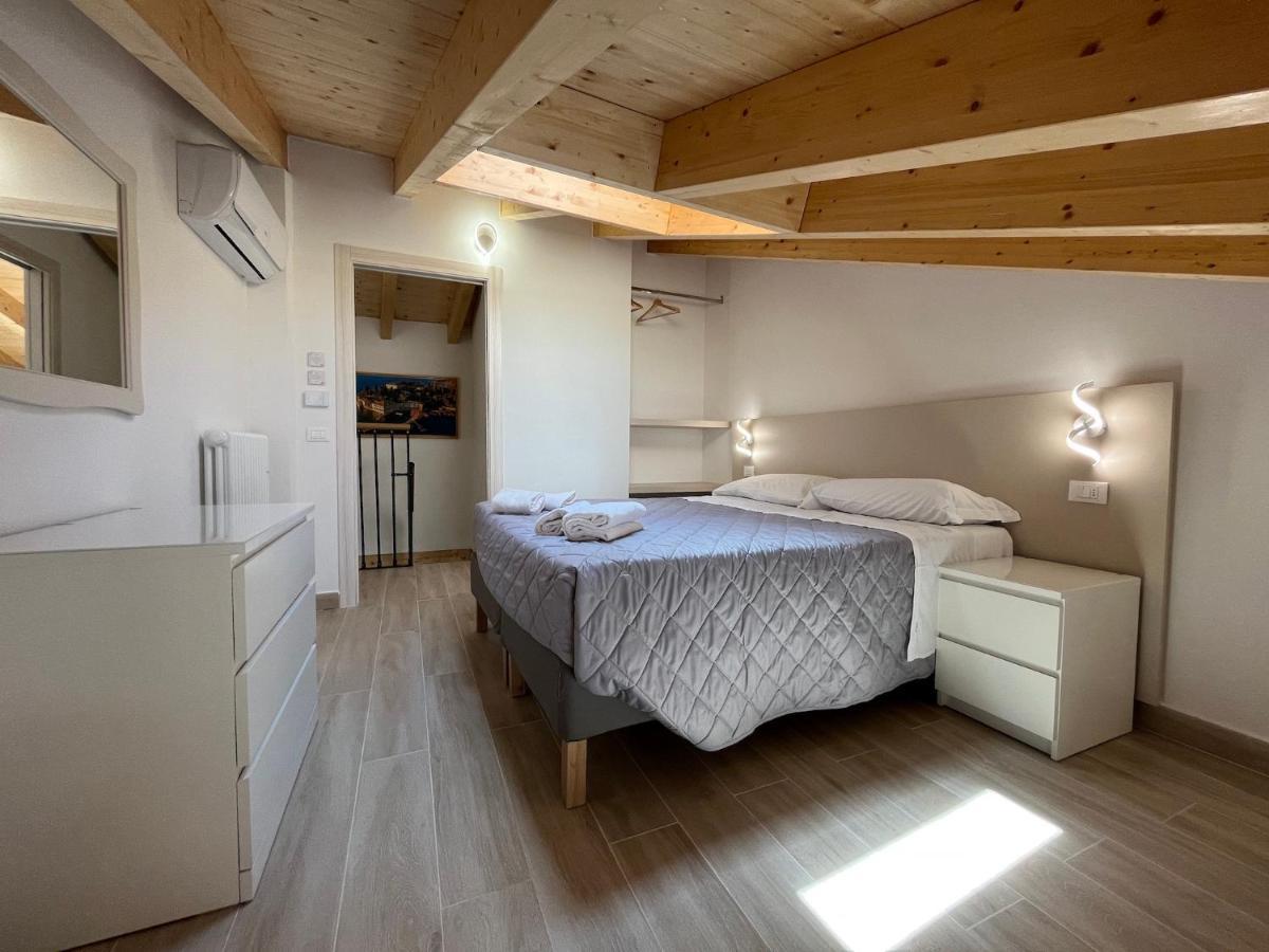 Anfite Apartments Santa Maria Desenzano del Garda Buitenkant foto